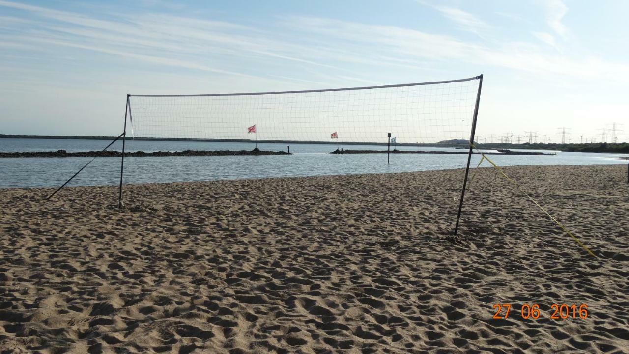 Beach Hotel Oostvoorne Exterior photo